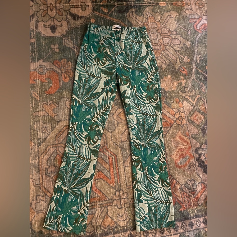 Urban Outfitters Green Leaf Print Cropped Pants